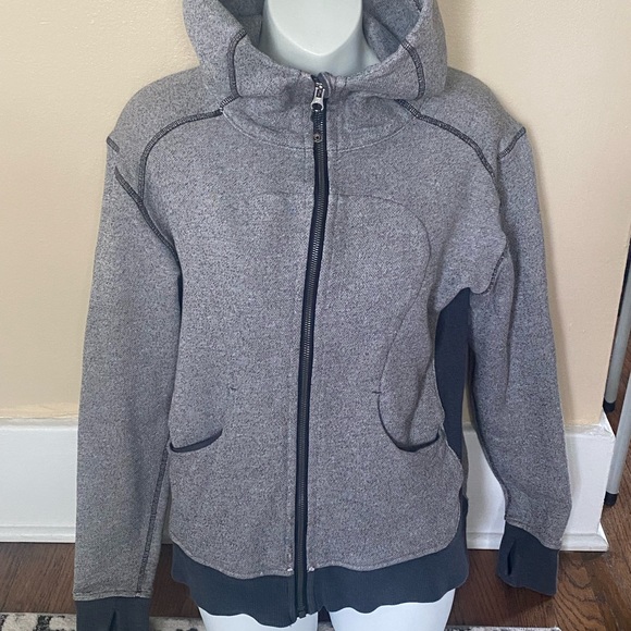 Reposh Lululemon On The Daily Hoodie (Cotton)
Heathered Naval Blue. - Picture 10 of 11